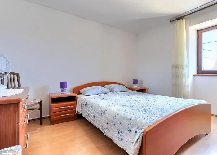 Casa de Férias Laura By Interhome Pula
