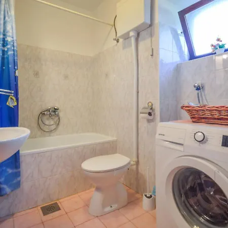 Laura - Pul470 By Interhome Semesterbostad *