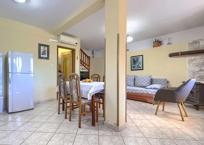 Σπίτι διακοπών Laura By Interhome *